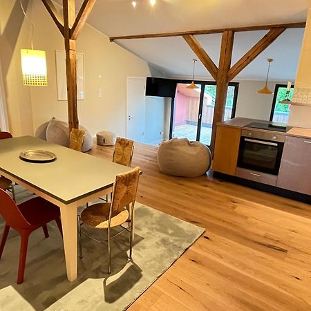 Grosse Wohnung Mit Loggia Templin Kültér fotó