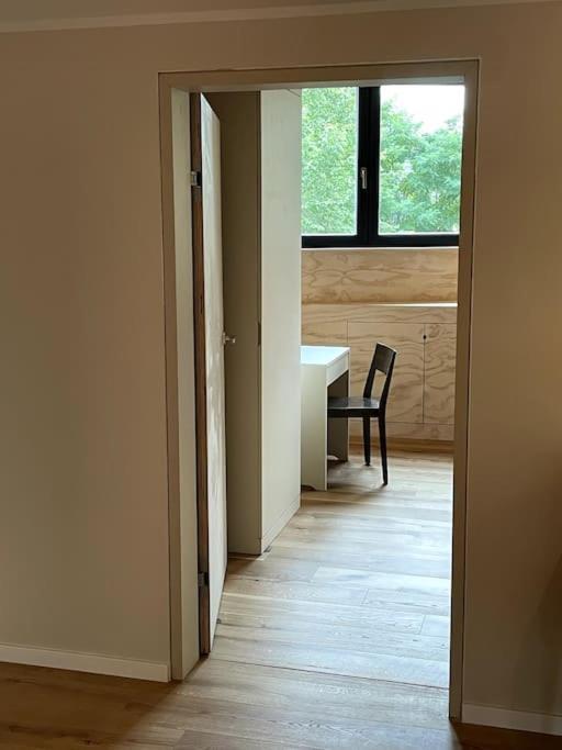 Grosse Wohnung Mit Loggia Templin Kültér fotó