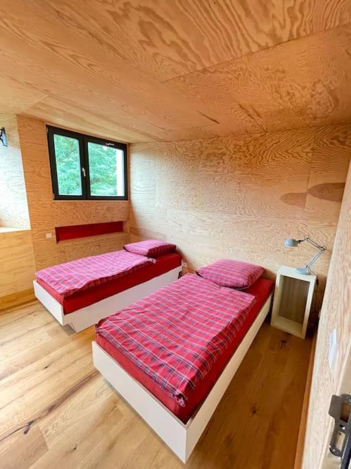 Grosse Wohnung Mit Loggia Templin Kültér fotó