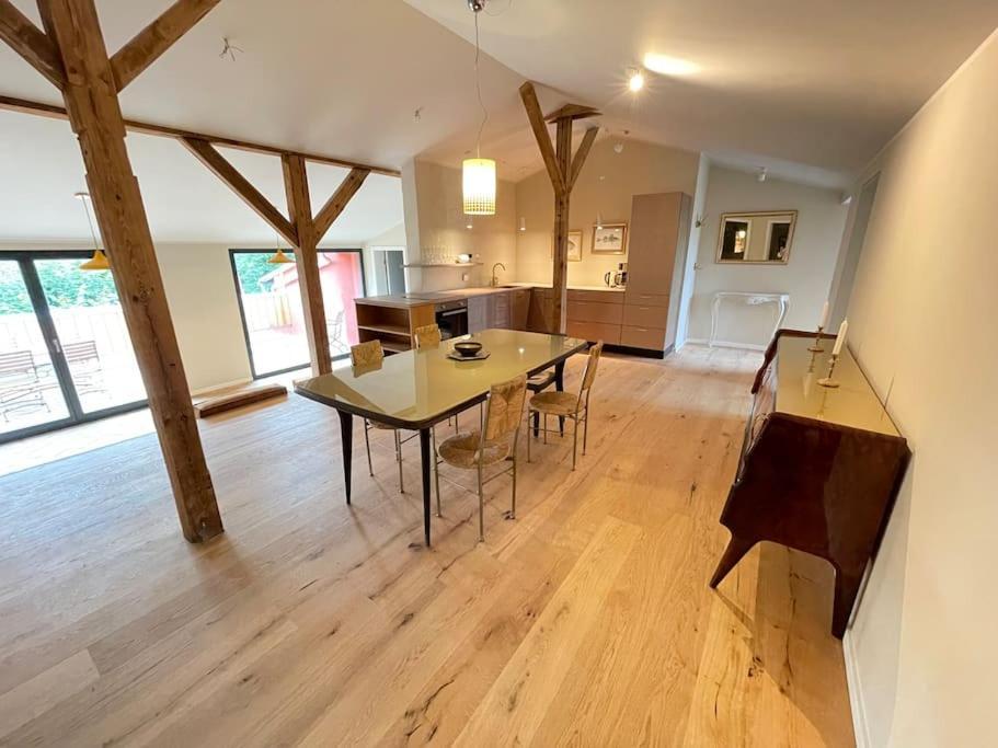 Grosse Wohnung Mit Loggia Templin Kültér fotó