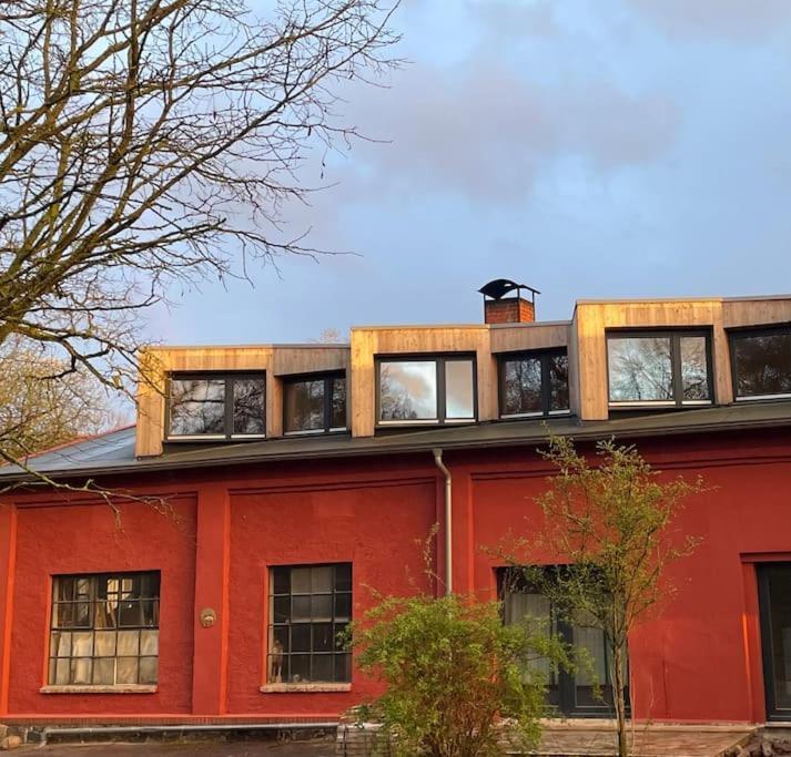 Grosse Wohnung Mit Loggia Templin Kültér fotó