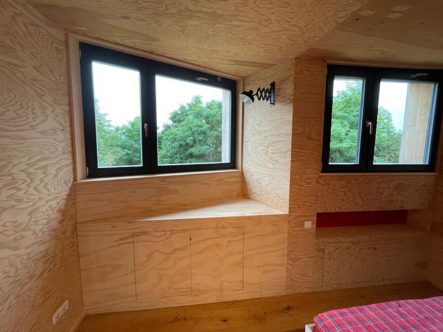 Grosse Wohnung Mit Loggia Templin Kültér fotó