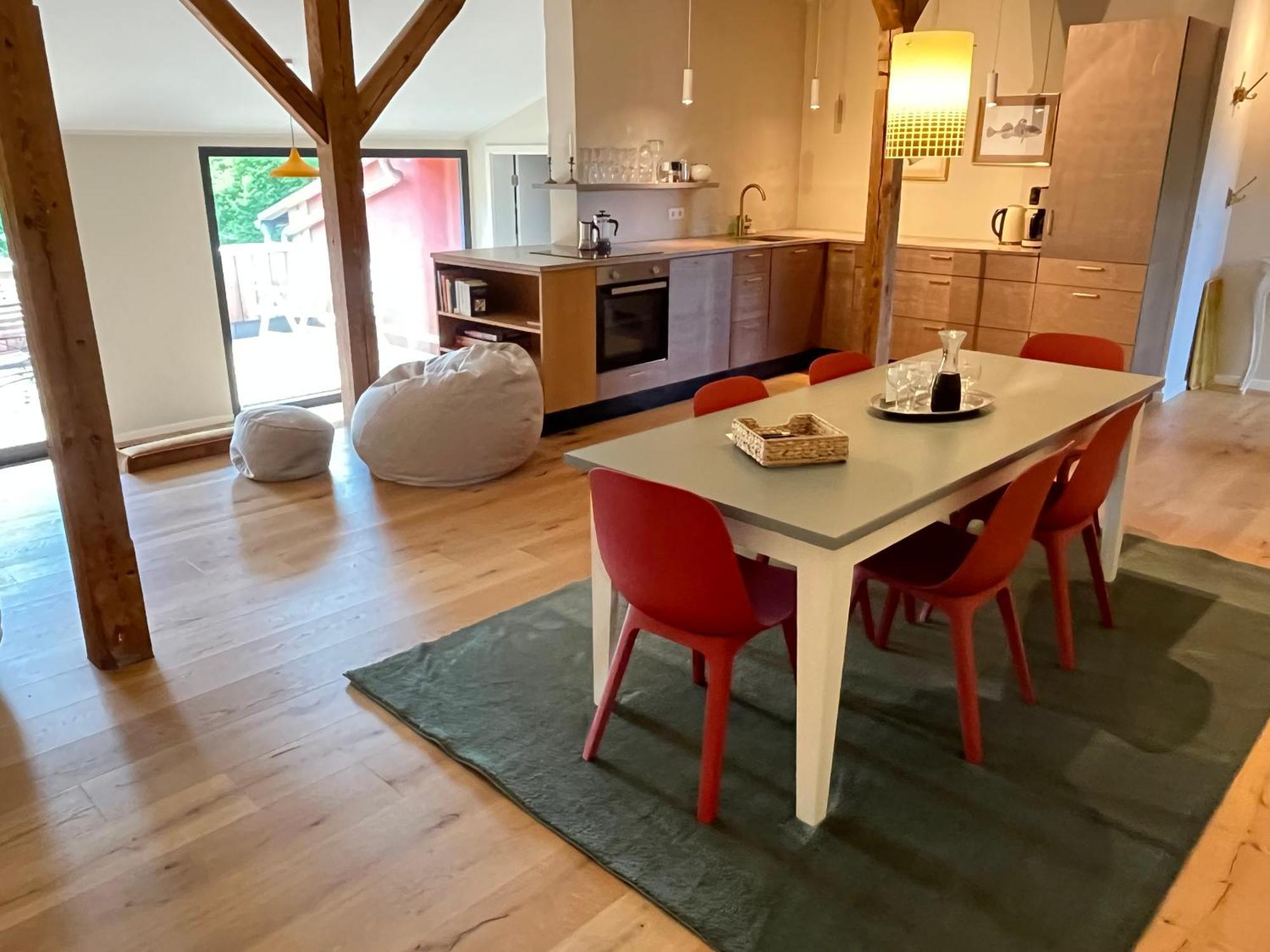 Grosse Wohnung Mit Loggia Templin Kültér fotó