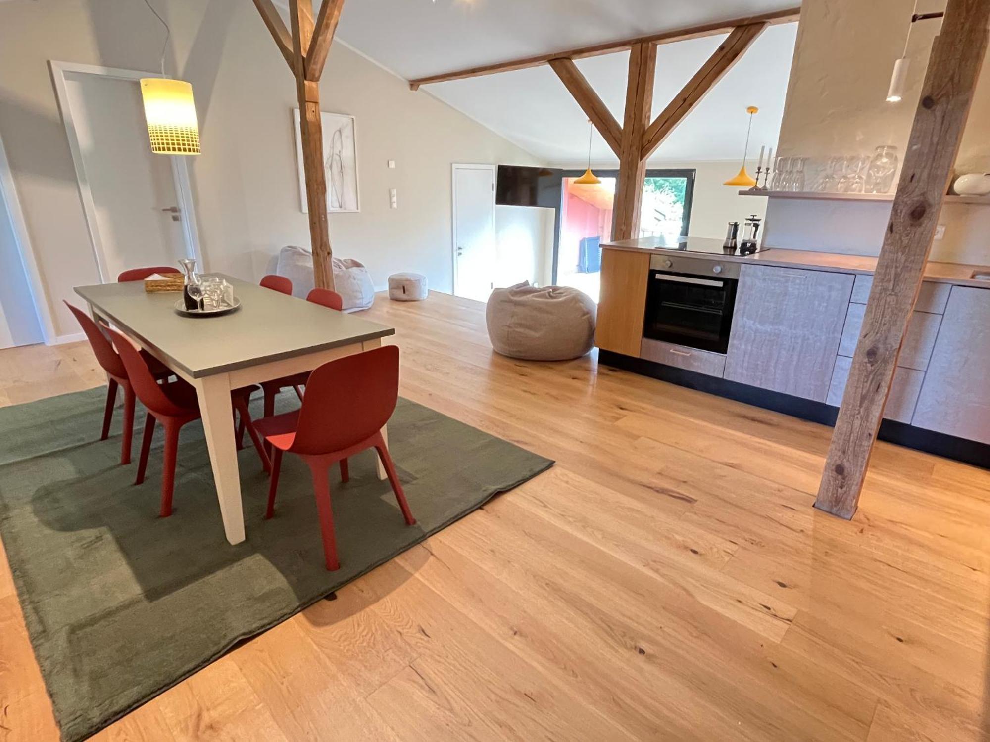 Grosse Wohnung Mit Loggia Templin Kültér fotó